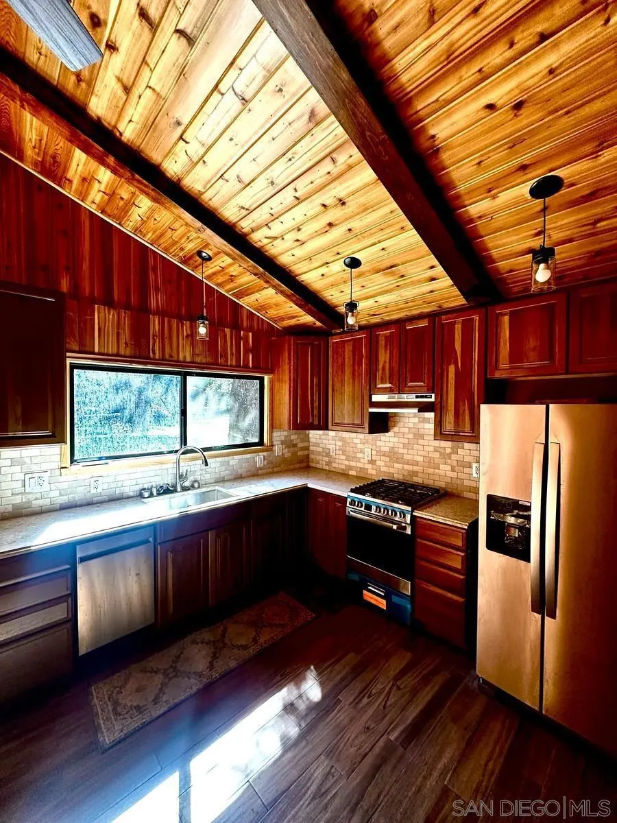 7627 Pine Blvd Pine Valley, CA 91962