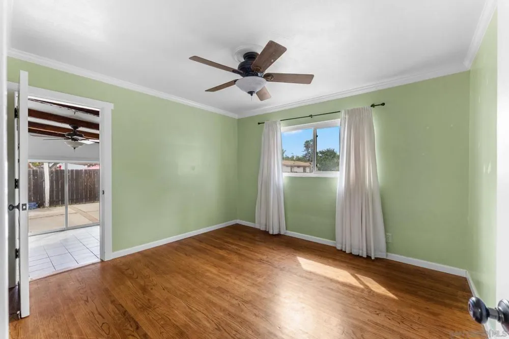 665 Foy Ln Escondido, CA 92025