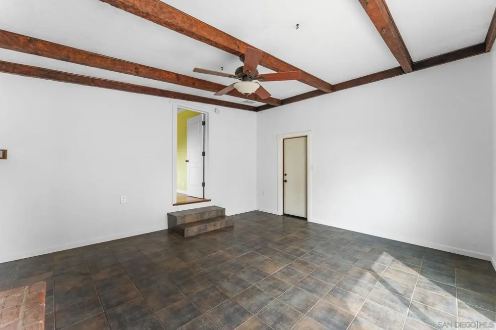 665 Foy Ln Escondido, CA 92025