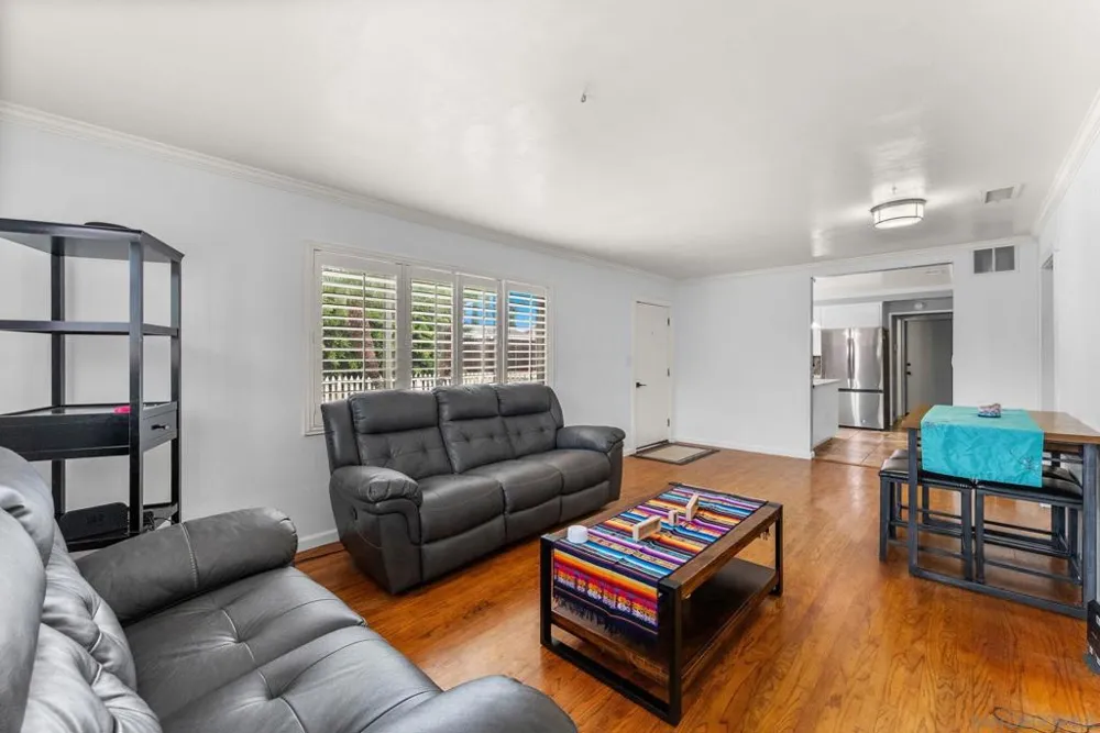 665 Foy Ln Escondido, CA 92025