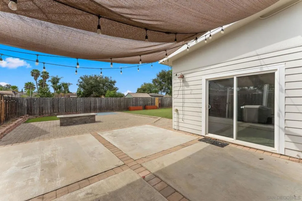 665 Foy Ln Escondido, CA 92025