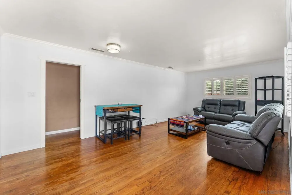 665 Foy Ln Escondido, CA 92025