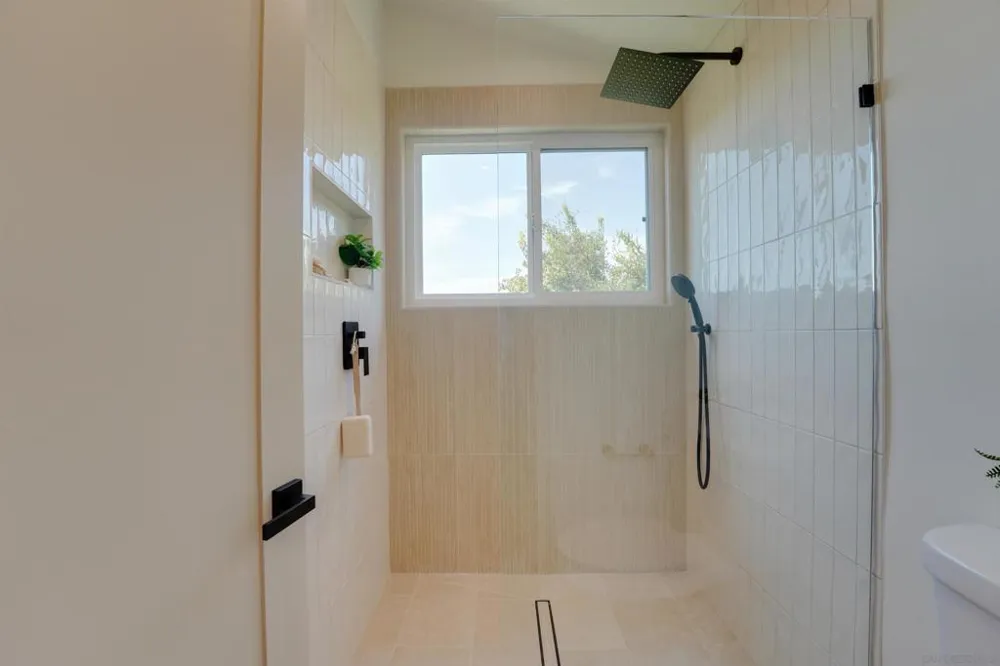 16022 Sun Summit Point San Diego, CA 92127