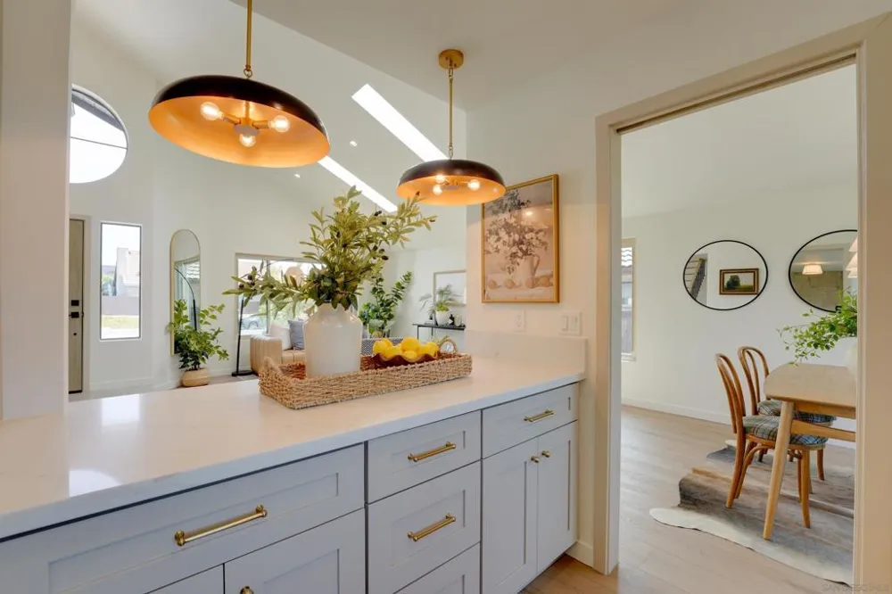 16022 Sun Summit Point San Diego, CA 92127