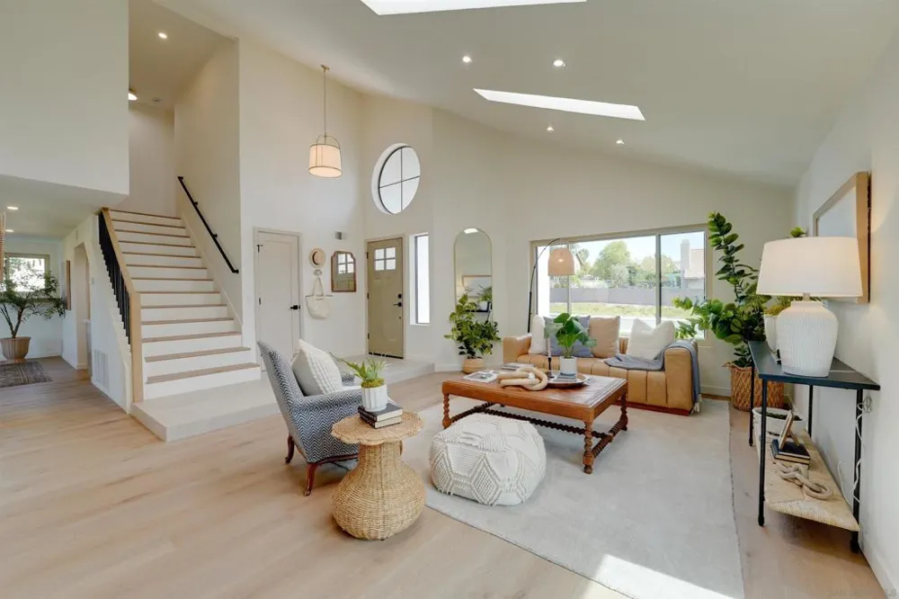16022 Sun Summit Point San Diego, CA 92127