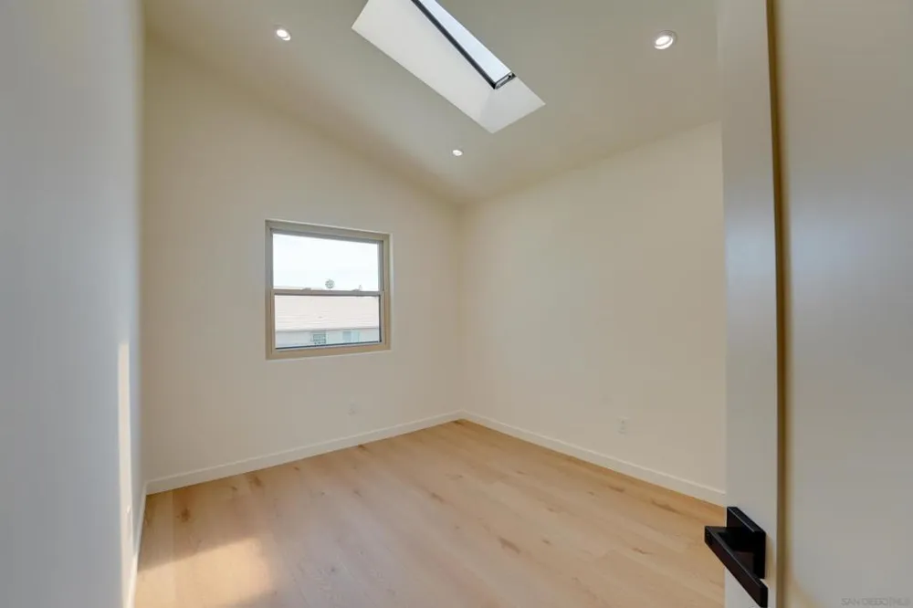 16022 Sun Summit Point San Diego, CA 92127