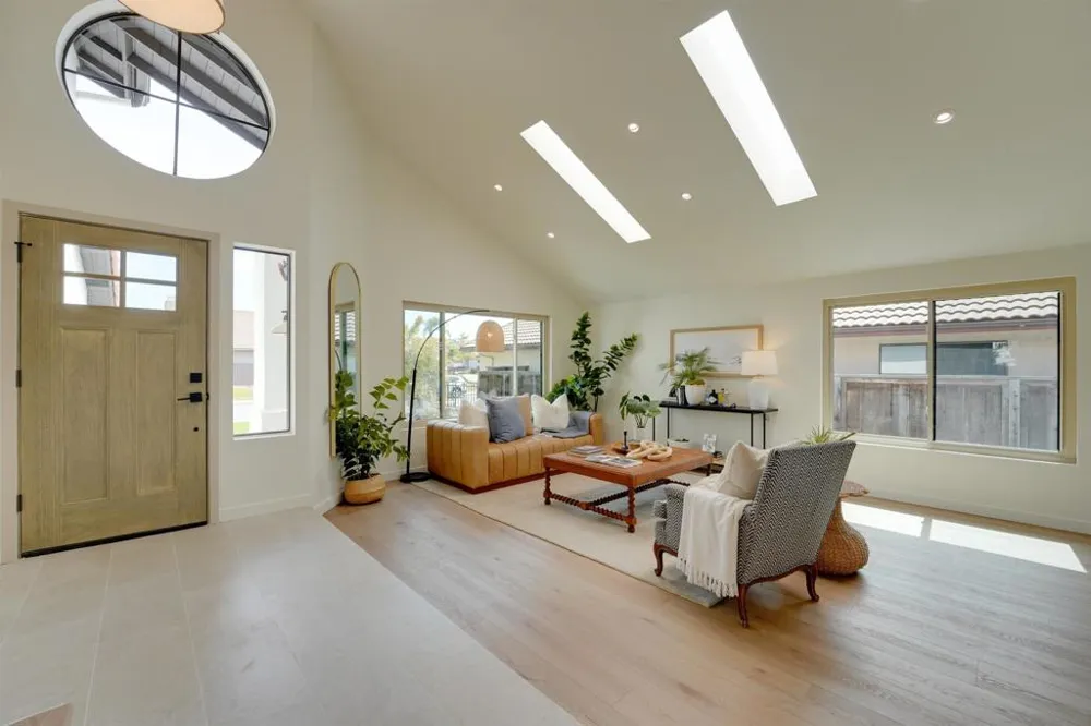 16022 Sun Summit Point San Diego, CA 92127