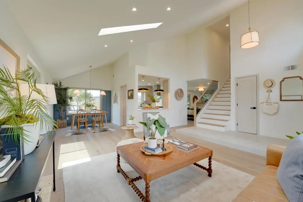 16022 Sun Summit Point San Diego, CA 92127