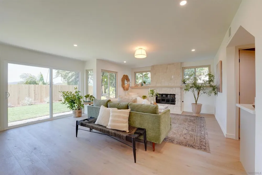 16022 Sun Summit Point San Diego, CA 92127