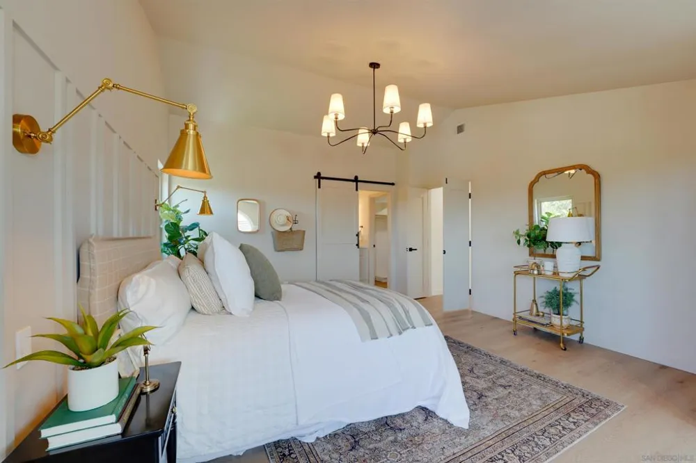 16022 Sun Summit Point San Diego, CA 92127