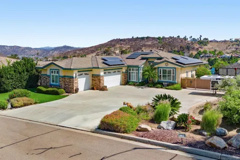 8812 Diamondback Dr.