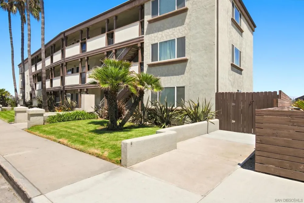 1365 Seacoast Imperial Beach, CA 91932