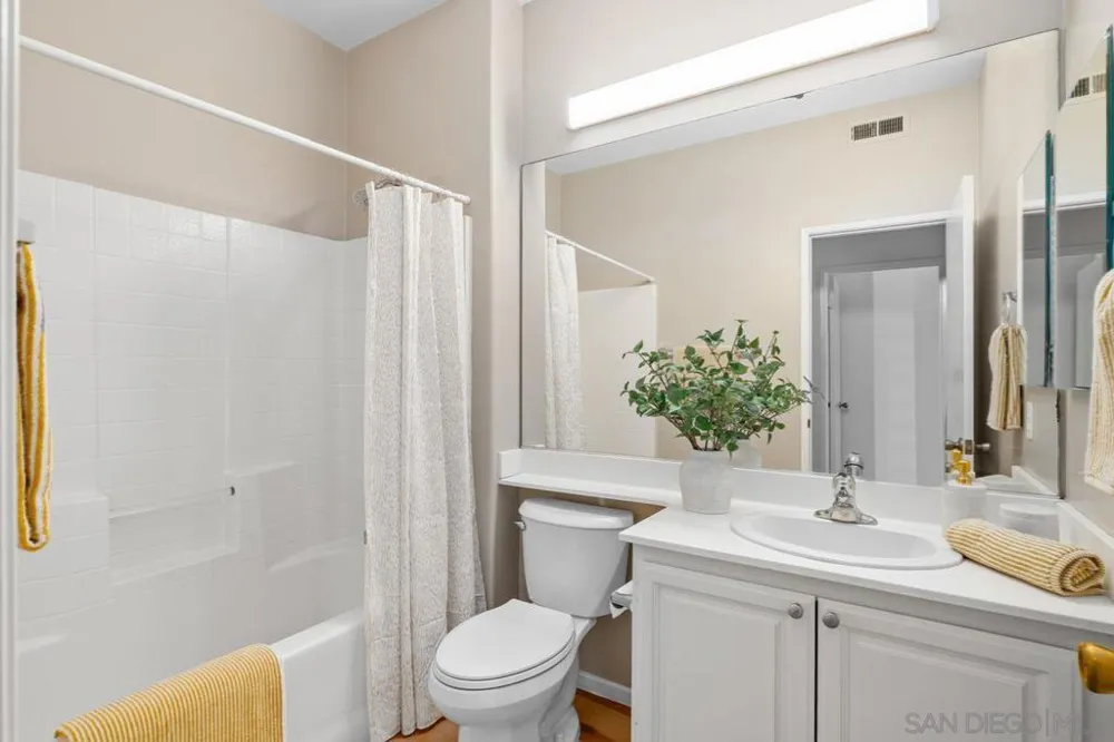 4118 Via Candidiz #115 San Diego, CA 92130