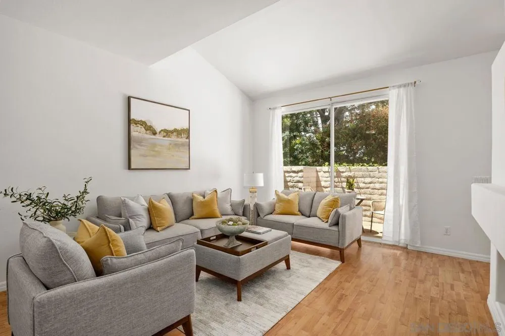 4118 Via Candidiz #115 San Diego, CA 92130