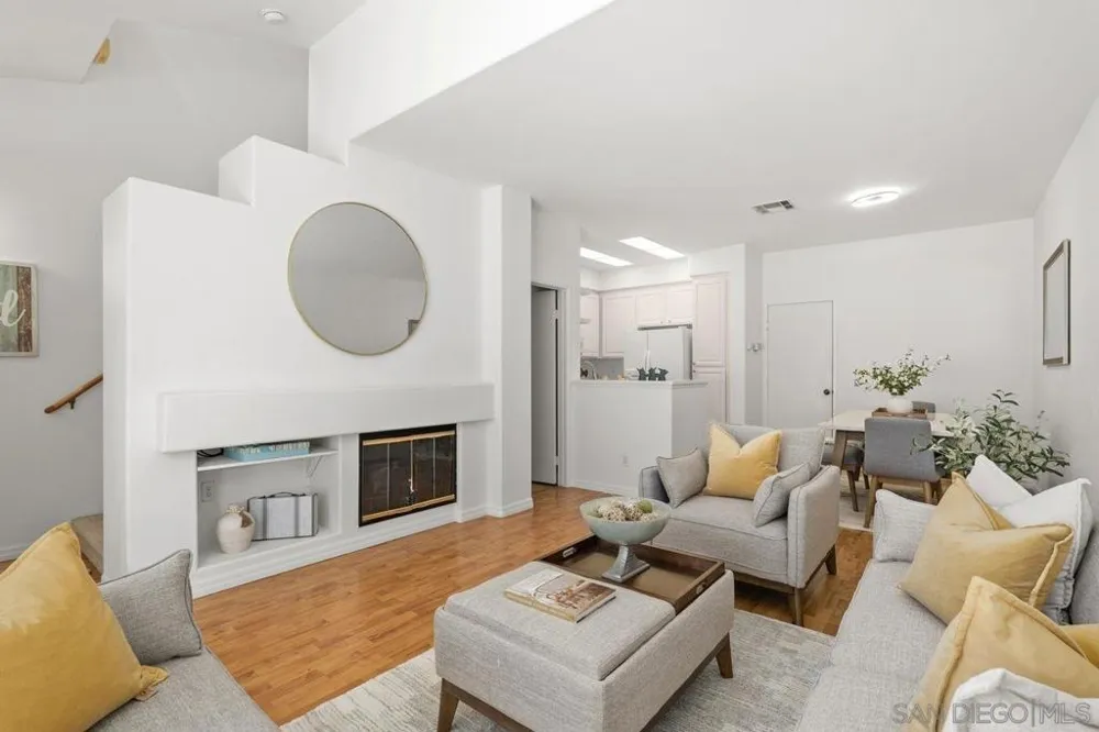 4118 Via Candidiz #115 San Diego, CA 92130