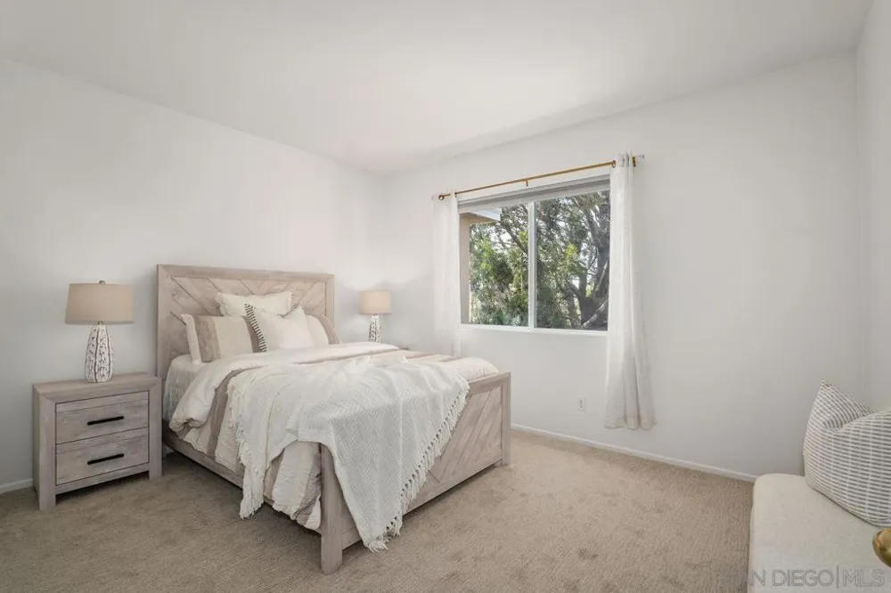 4118 Via Candidiz #115 San Diego, CA 92130