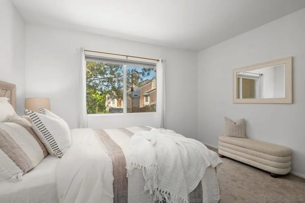 4118 Via Candidiz #115 San Diego, CA 92130