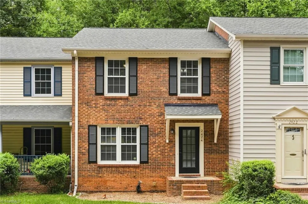 2424 Cottage Place Greensboro, NC 27455