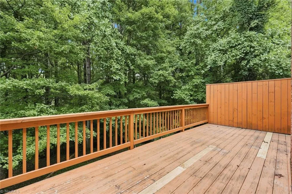 2424 Cottage Place Greensboro, NC 27455