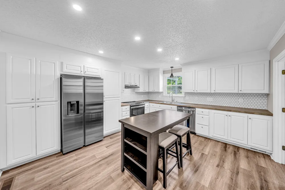 4304 Long Hollow Pike Goodlettsville, TN 37072