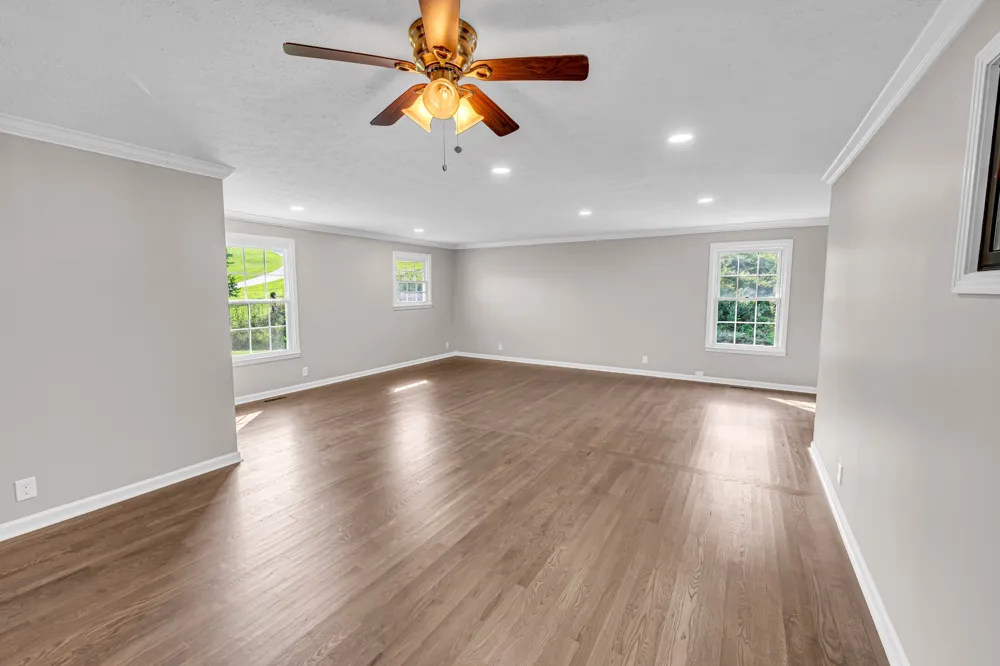4304 Long Hollow Pike Goodlettsville, TN 37072