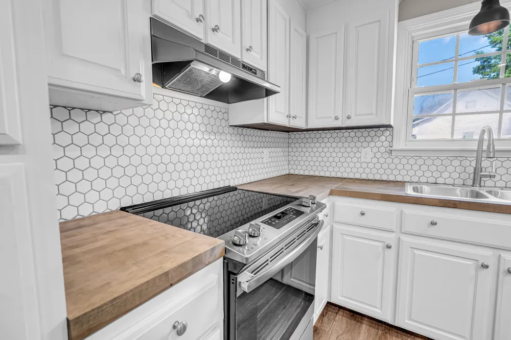 4304 Long Hollow Pike Goodlettsville, TN 37072