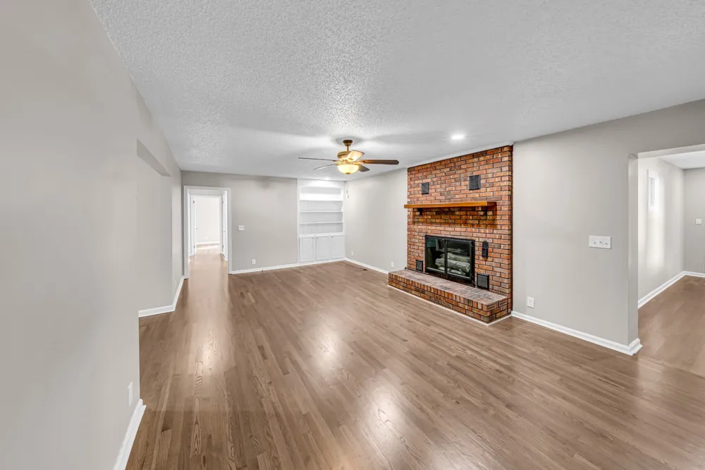 4304 Long Hollow Pike Goodlettsville, TN 37072
