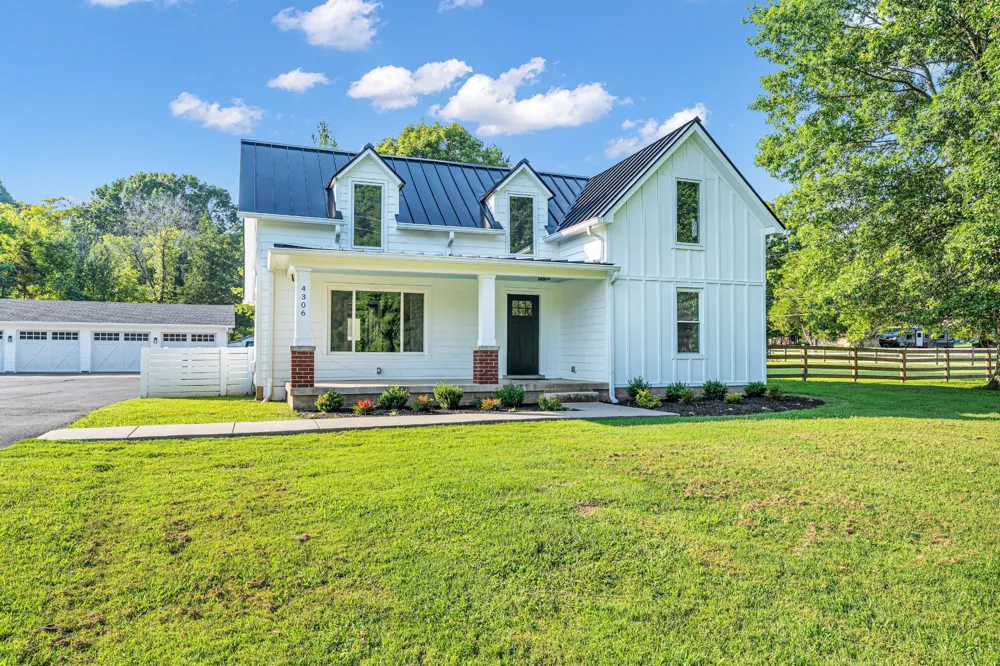 4304 Long Hollow Pike Goodlettsville, TN 37072