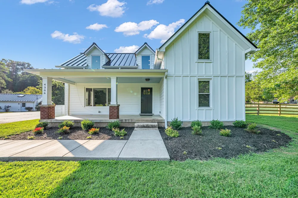 4304 Long Hollow Pike Goodlettsville, TN 37072