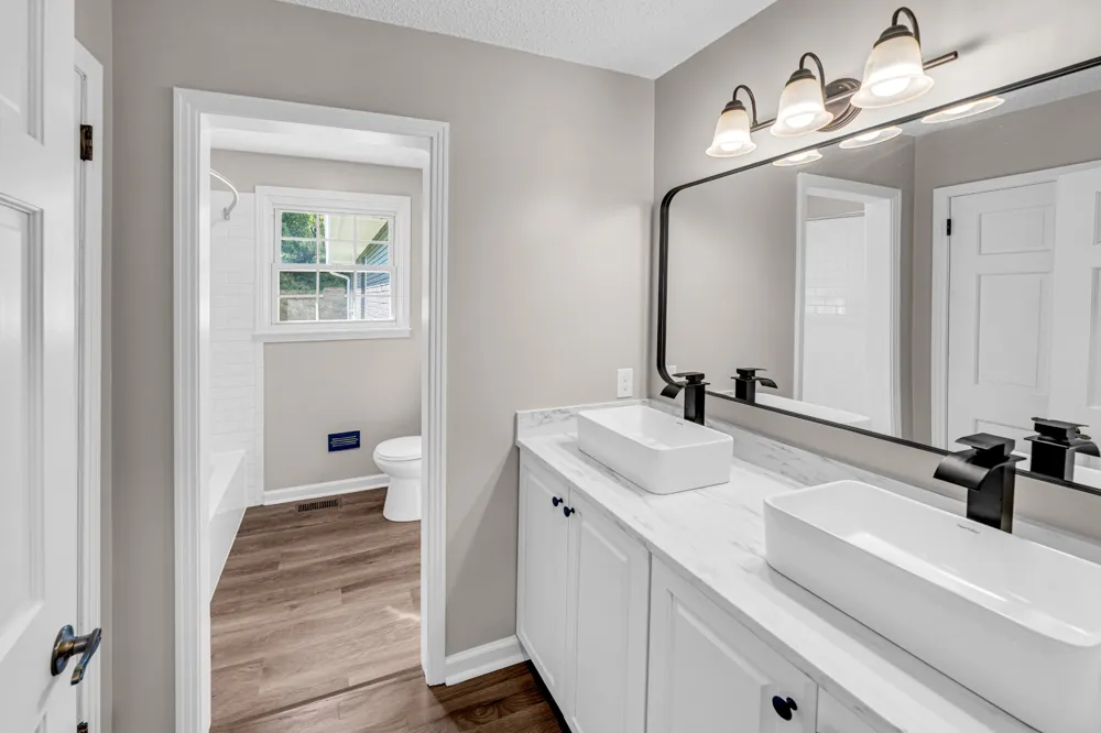 4304 Long Hollow Pike Goodlettsville, TN 37072