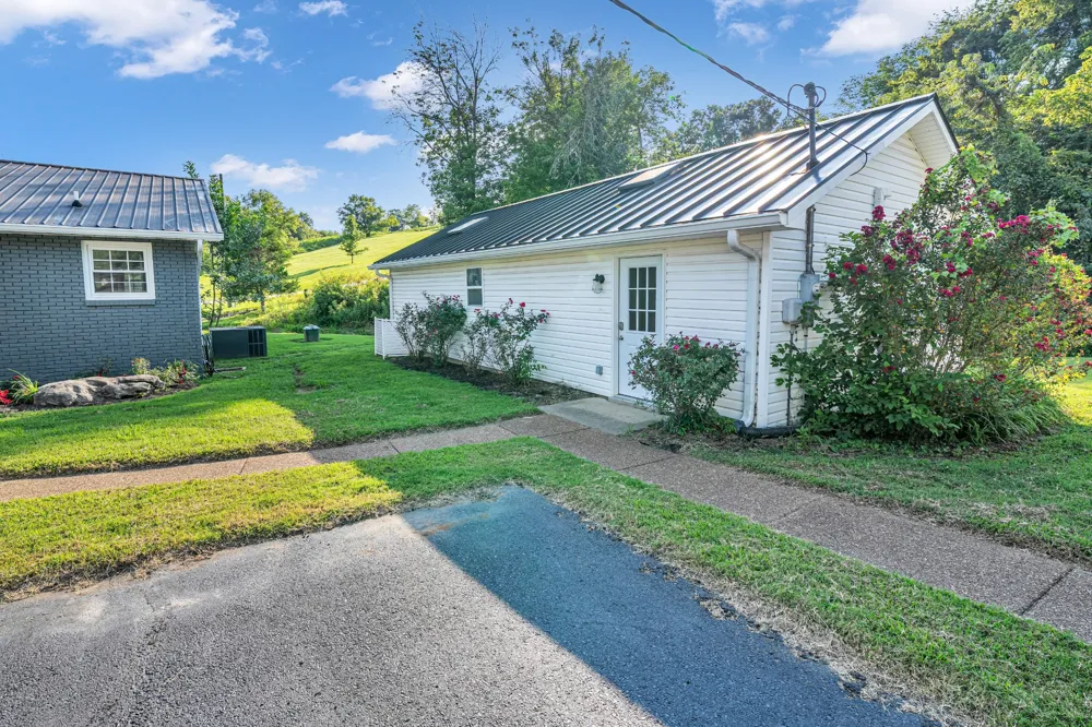4304 Long Hollow Pike Goodlettsville, TN 37072