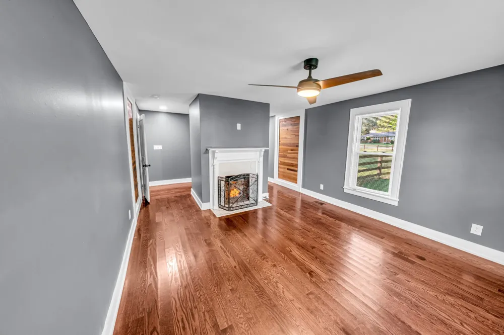4304 Long Hollow Pike Goodlettsville, TN 37072