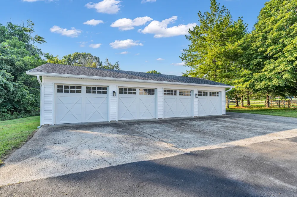 4304 Long Hollow Pike Goodlettsville, TN 37072