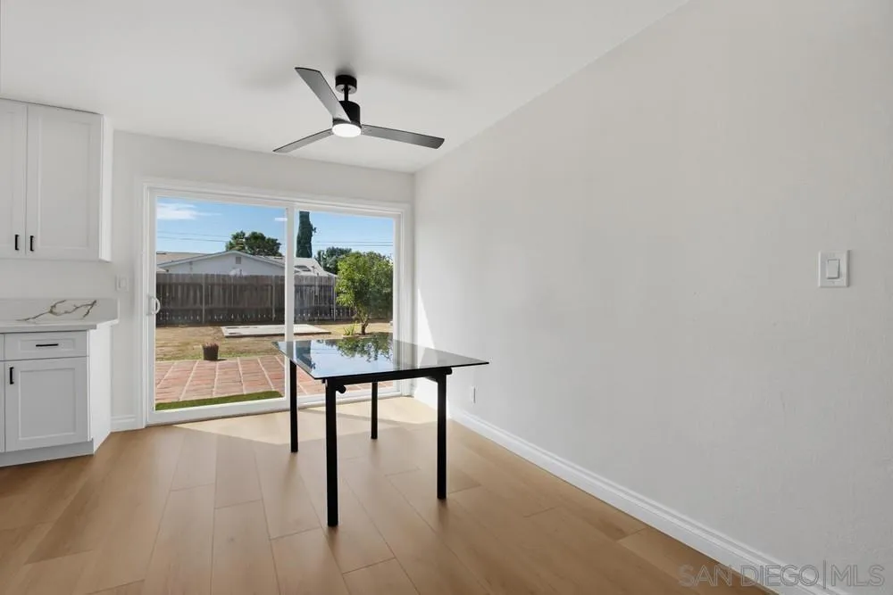 1439 MISSION Escondido, CA 92027