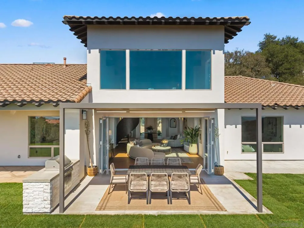 15711 Salida Del Sol Ramona, CA 92065