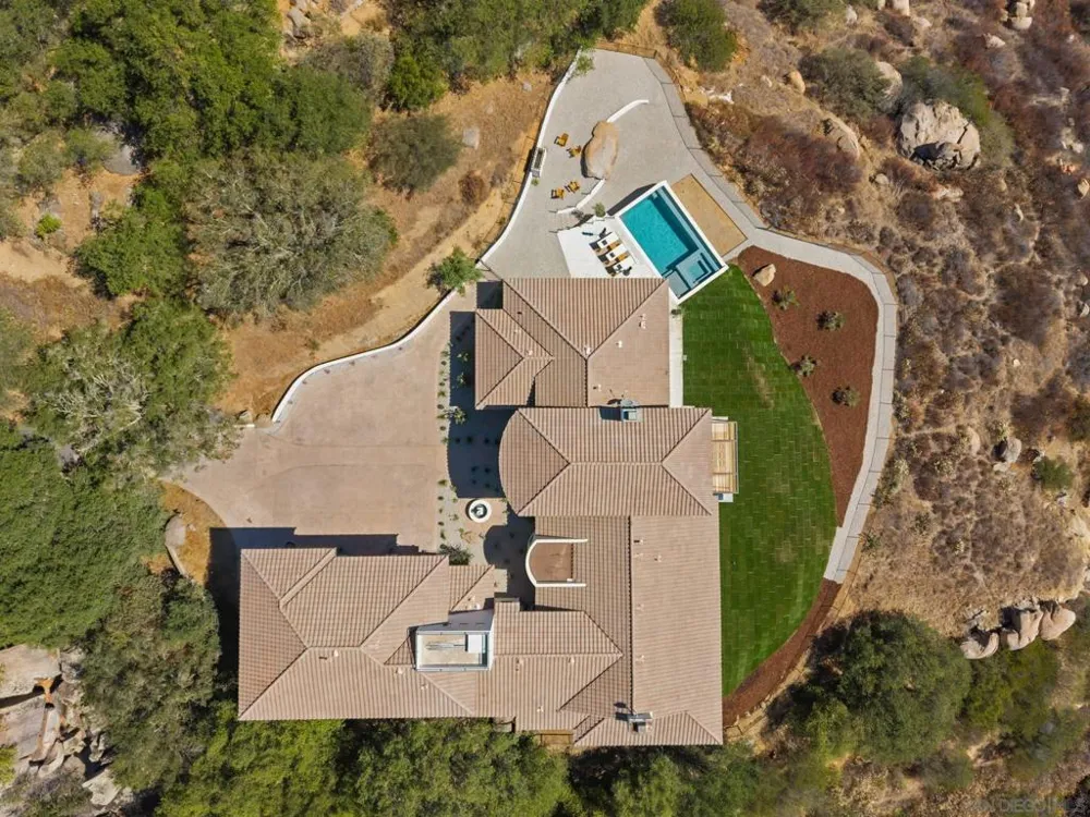 15711 Salida Del Sol Ramona, CA 92065