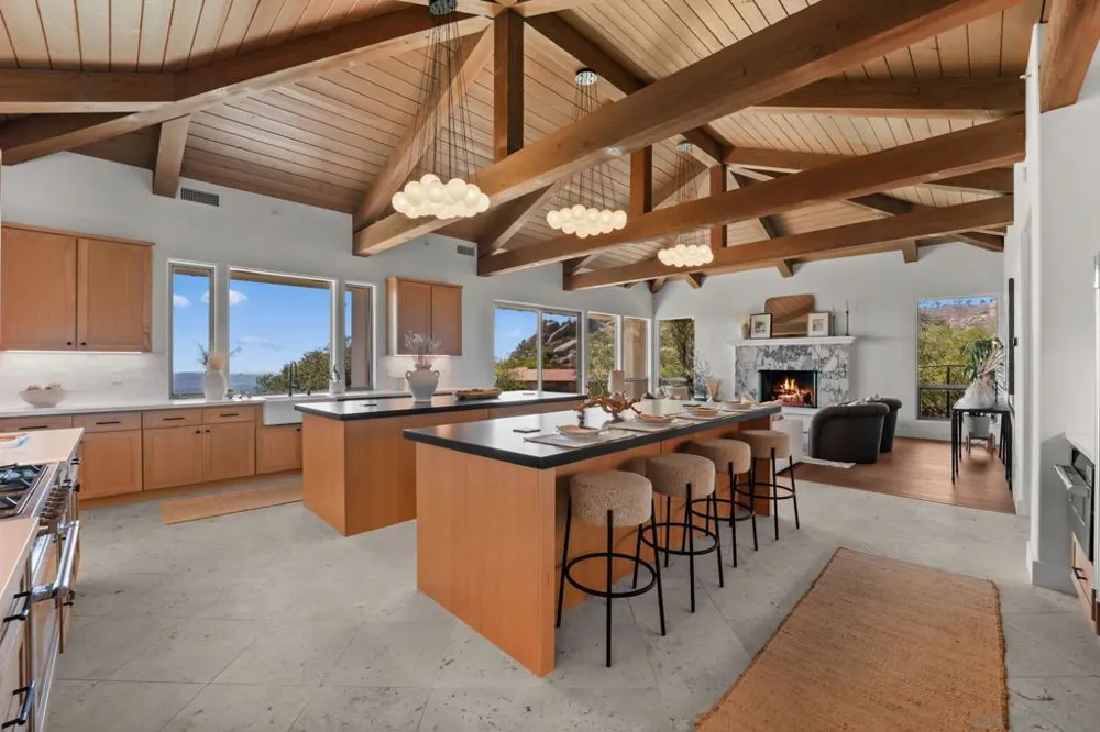 15711 Salida Del Sol Ramona, CA 92065