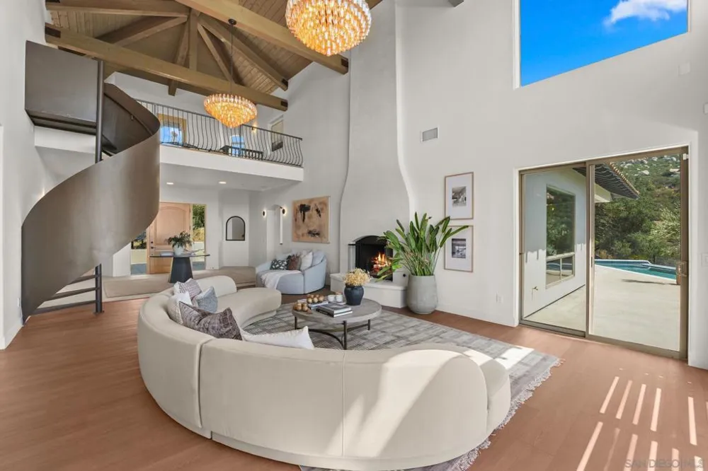 15711 Salida Del Sol Ramona, CA 92065