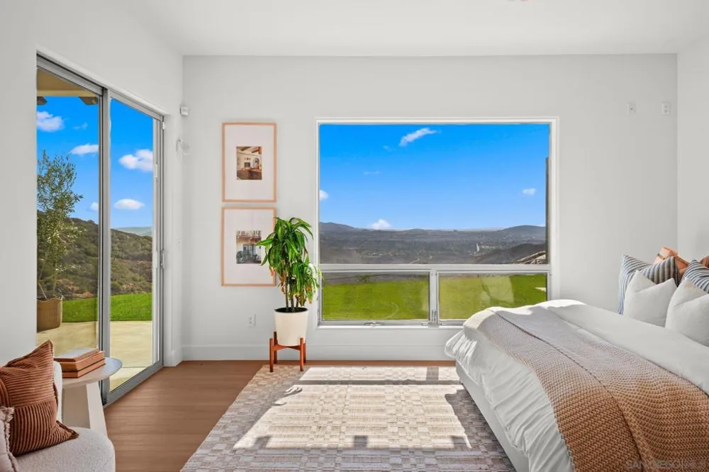 15711 Salida Del Sol Ramona, CA 92065
