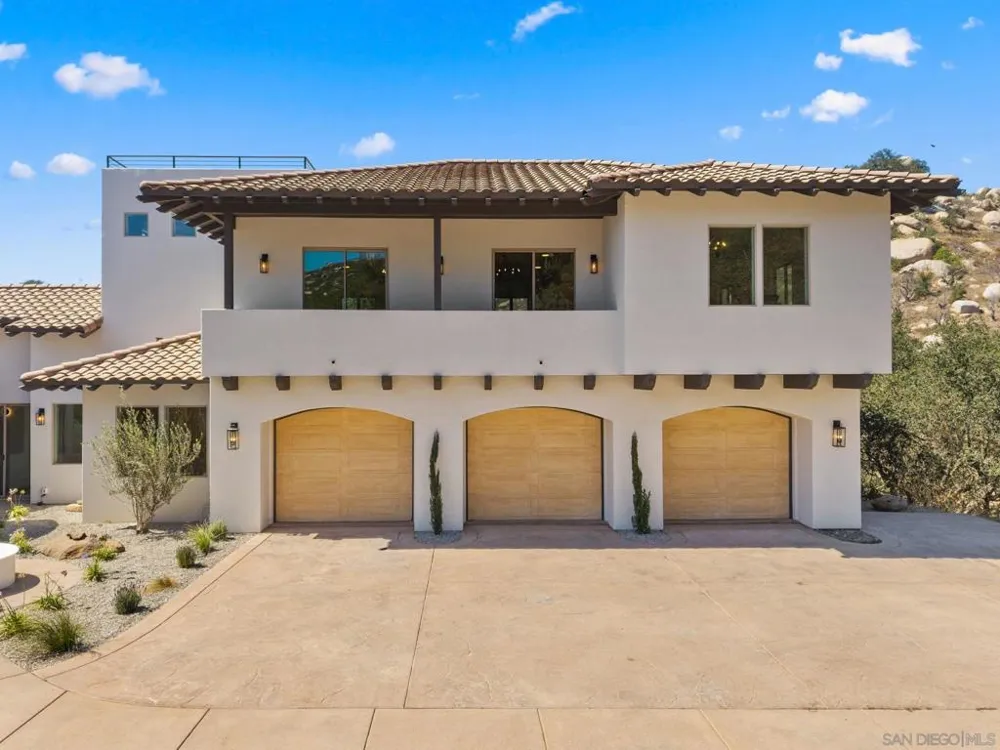 15711 Salida Del Sol Ramona, CA 92065
