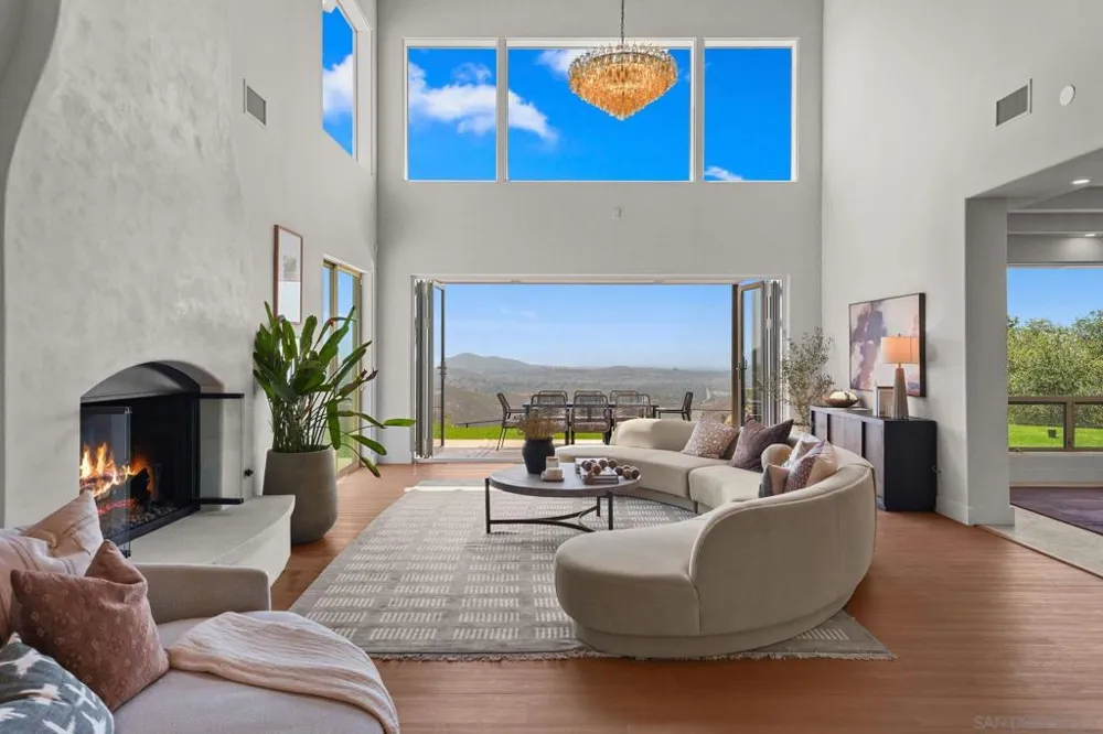 15711 Salida Del Sol Ramona, CA 92065