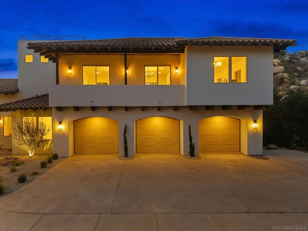 15711 Salida Del Sol Ramona, CA 92065