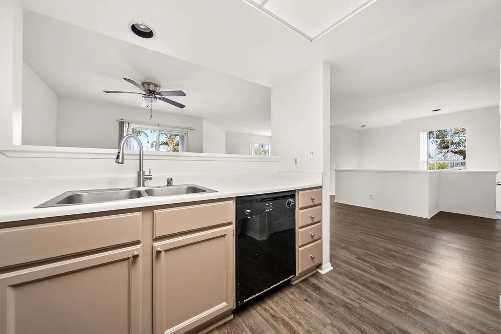 514 S Myers #F Oceanside, CA 92054