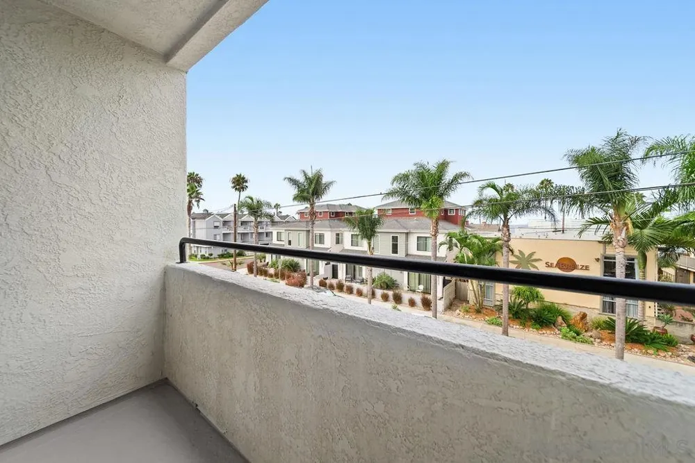514 S Myers #F Oceanside, CA 92054