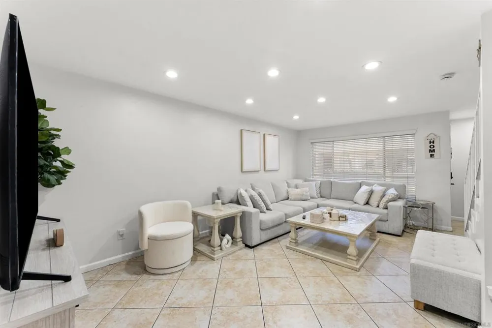 317 S Mollison #3 El Cajon, CA 92020