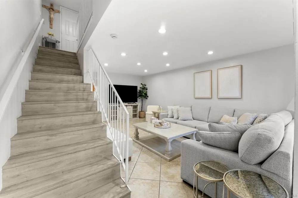 317 S Mollison #3 El Cajon, CA 92020