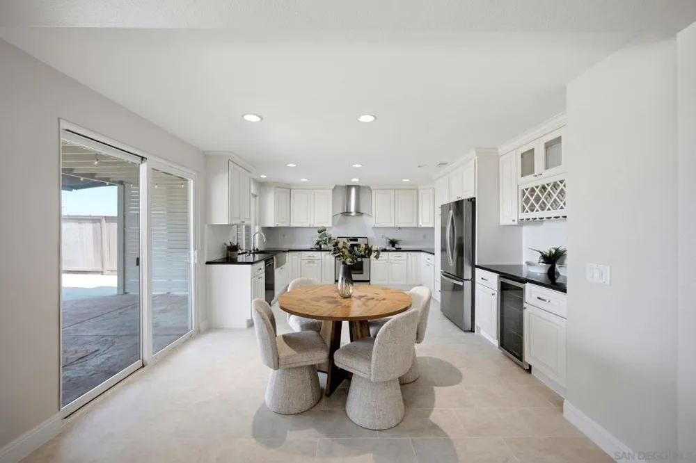 150 Ridge View Way Oceanside, CA 92057