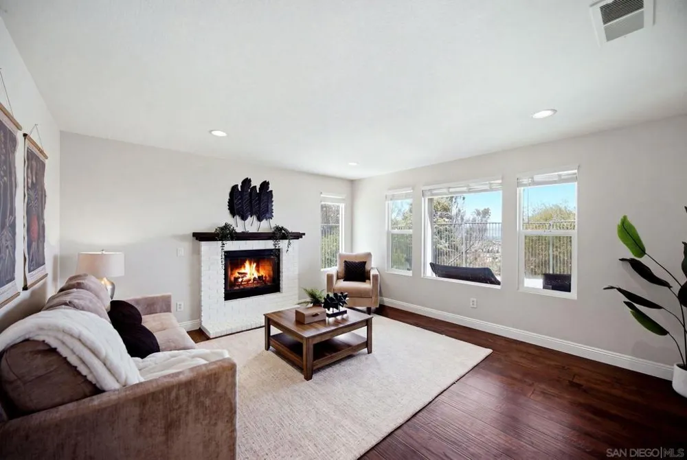 150 Ridge View Way Oceanside, CA 92057