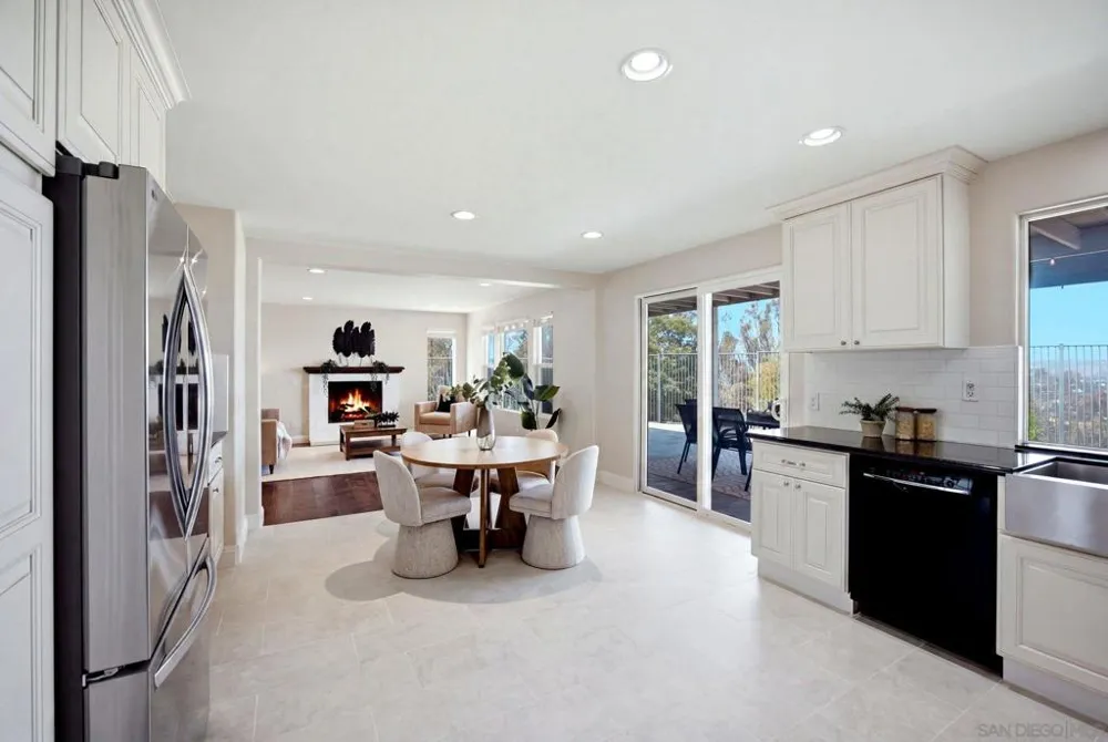 150 Ridge View Way Oceanside, CA 92057