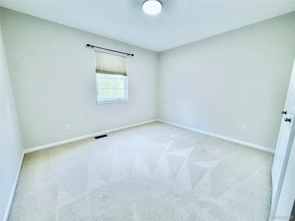 8055 SPRINGDALE DRIVE White Lake Charter Township, MI 48386